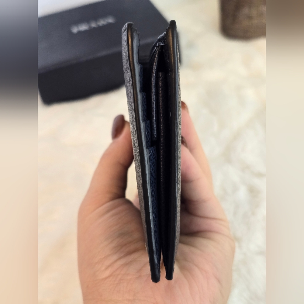 NWT❤️Prada Black Navy Vitello Micro Grain Leather Men Wallet - Picture 10 of 14